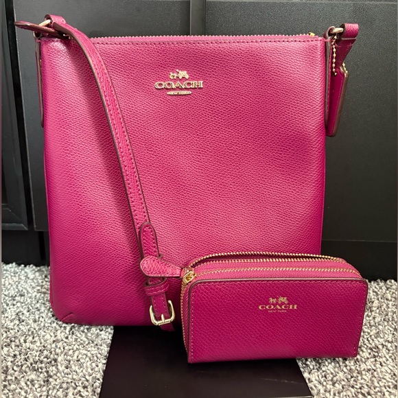 Coach Magenta Crossbody Bag - Picture 8 of 9